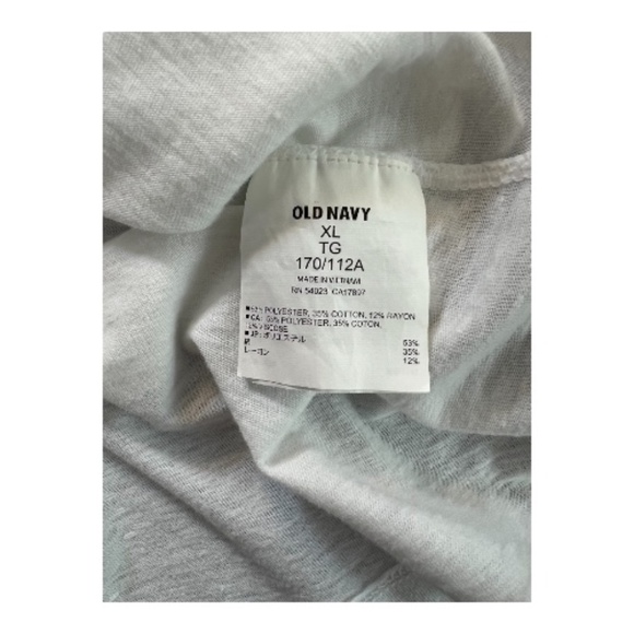 π 2 FOR $24!! EUC Womenβs Black & White T-Shirt Bundle | Size XL - Picture 11 of 11